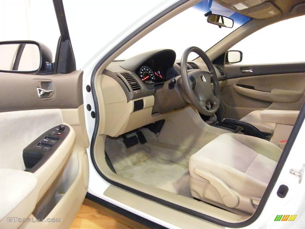 2003 Accord LX Sedan - Taffeta White / Ivory photo #13