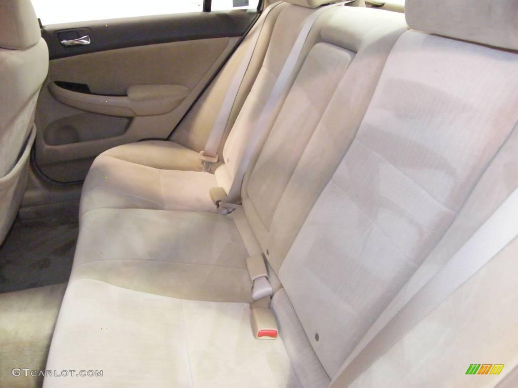 2003 Accord LX Sedan - Taffeta White / Ivory photo #21