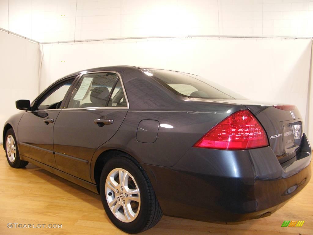 2007 Accord SE Sedan - Graphite Pearl / Gray photo #3