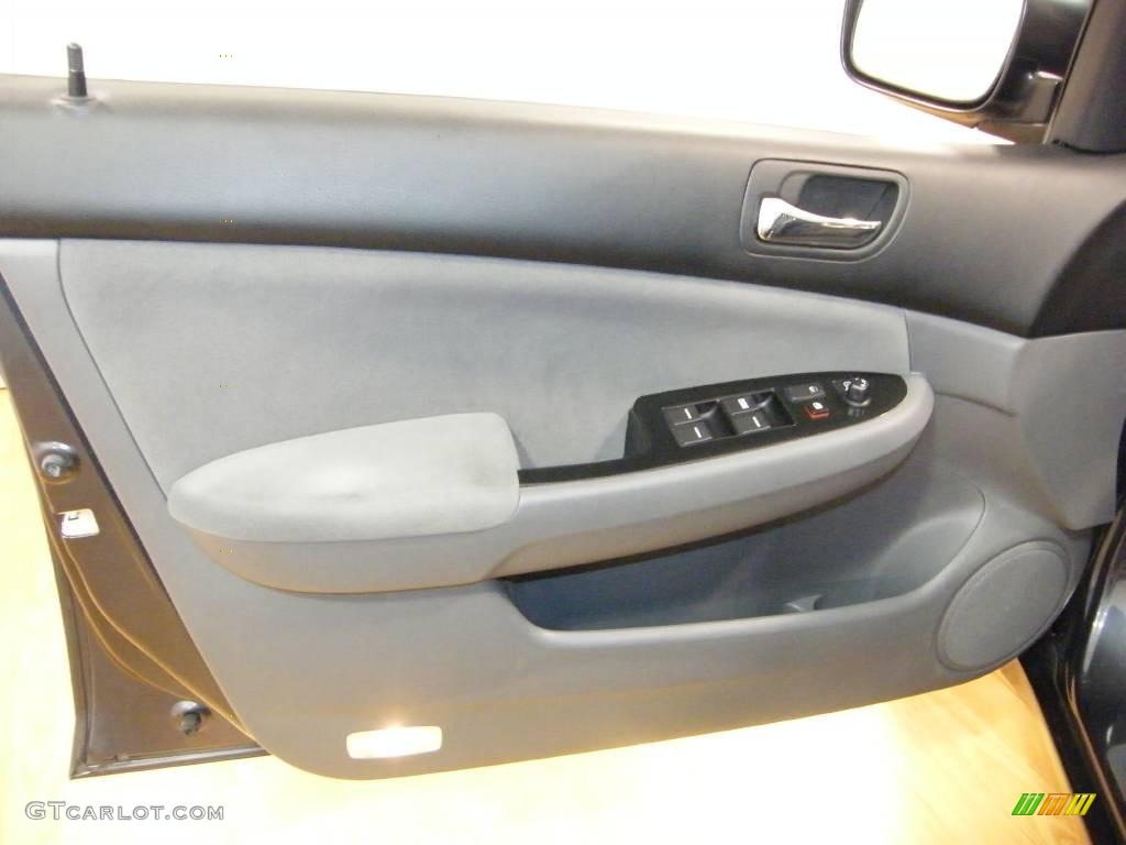 2007 Accord SE Sedan - Graphite Pearl / Gray photo #17