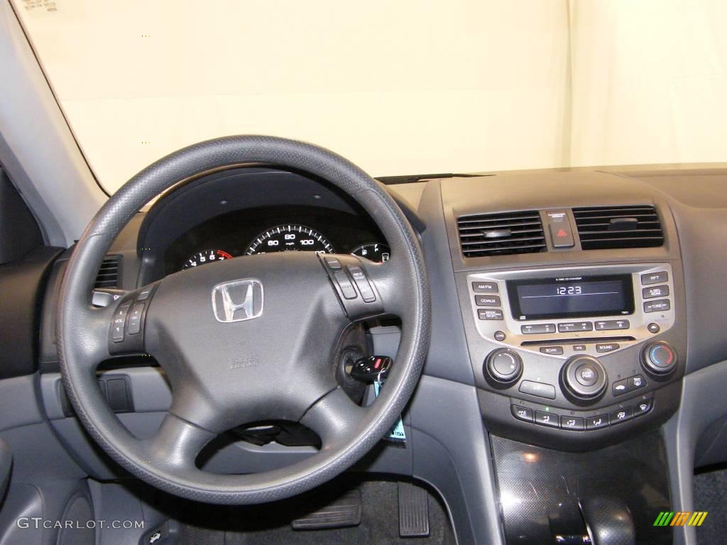 2007 Accord SE Sedan - Graphite Pearl / Gray photo #18