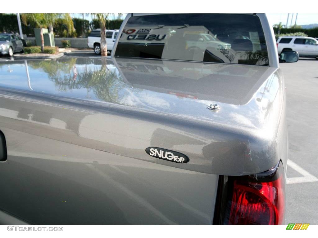 2006 Silverado 1500 LT Crew Cab - Graystone Metallic / Dark Charcoal photo #15