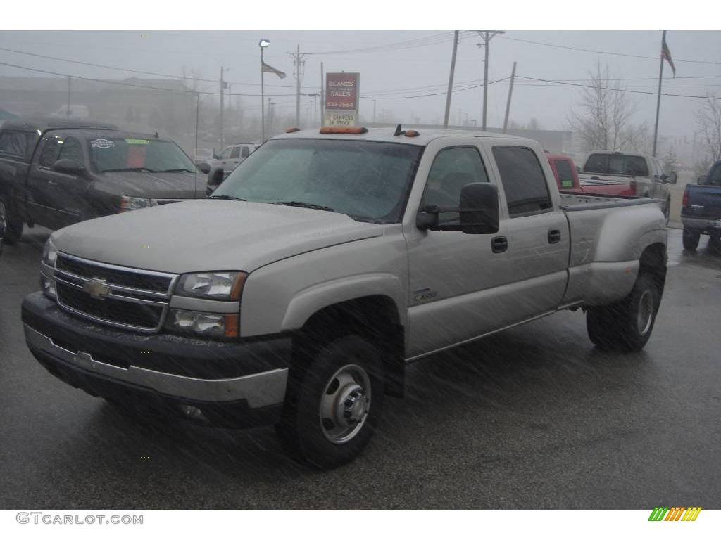 2007 Silverado 3500HD Classic LT Crew Cab 4x4 Dually - Silver Birch Metallic / Dark Charcoal photo #1