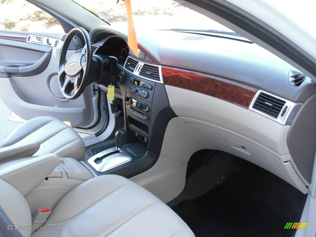 2005 Pacifica Touring AWD - Stone White / Light Taupe photo #15