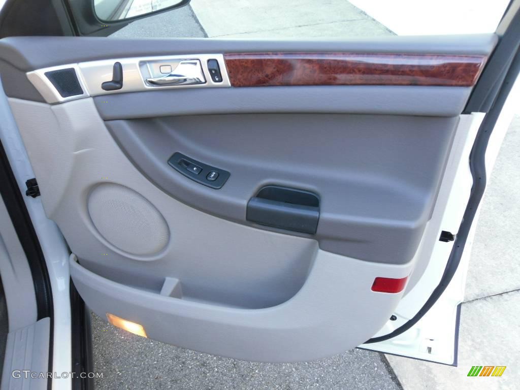 2005 Pacifica Touring AWD - Stone White / Light Taupe photo #16