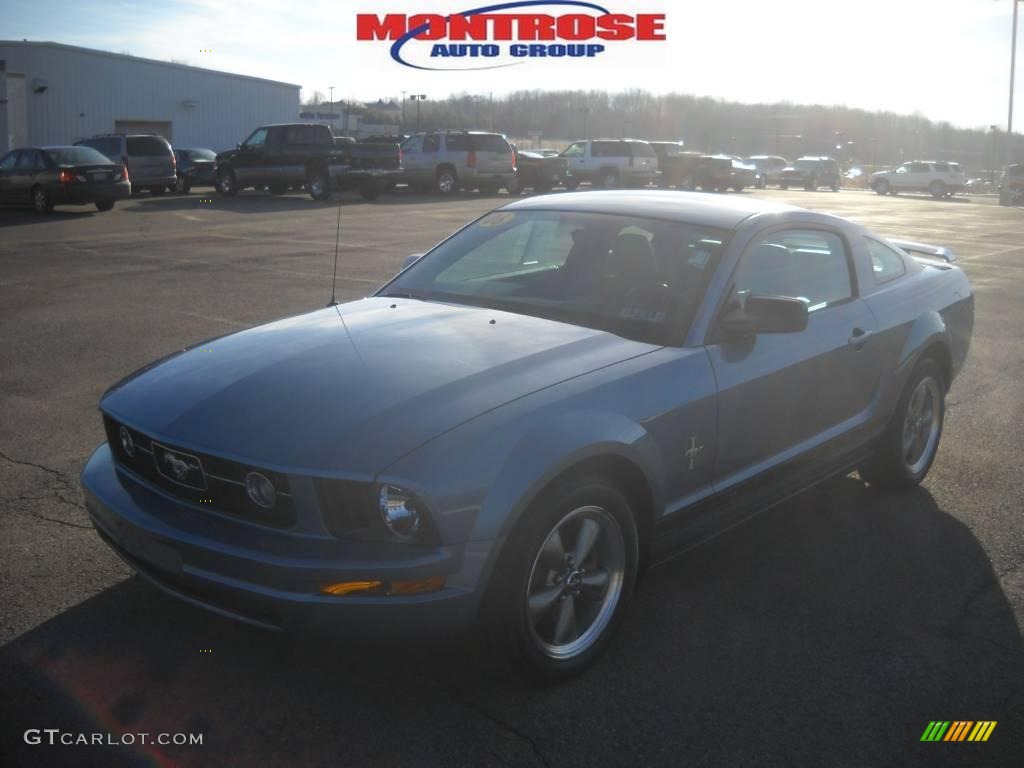 2006 Mustang V6 Premium Coupe - Windveil Blue Metallic / Dark Charcoal photo #18