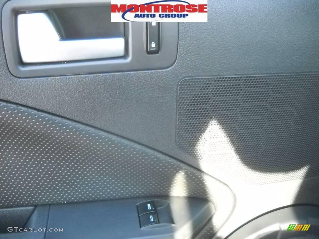 2006 Mustang V6 Premium Coupe - Windveil Blue Metallic / Dark Charcoal photo #25