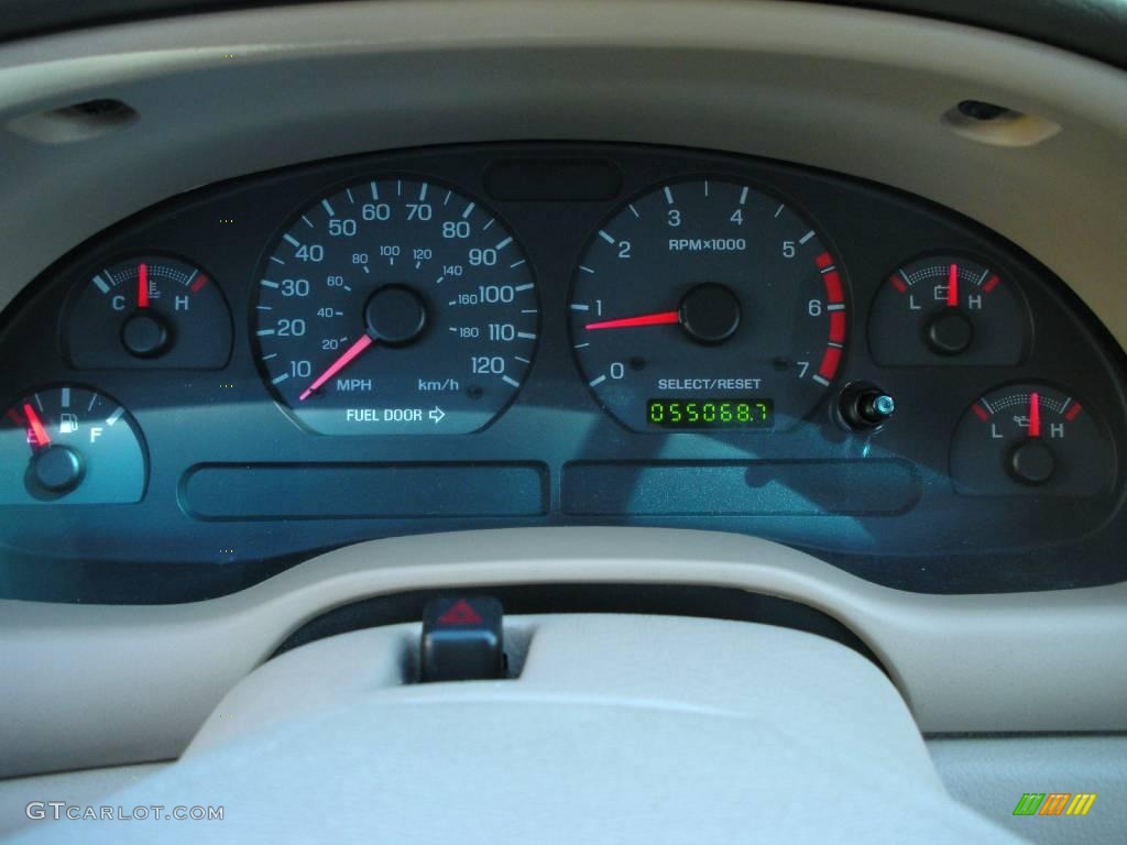 2004 Ford Mustang V6 Coupe Gauges Photo #25167696
