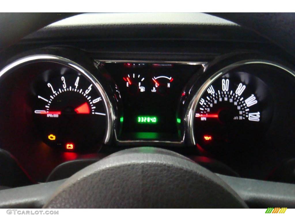 2006 Mustang V6 Deluxe Coupe - Performance White / Light Graphite photo #15