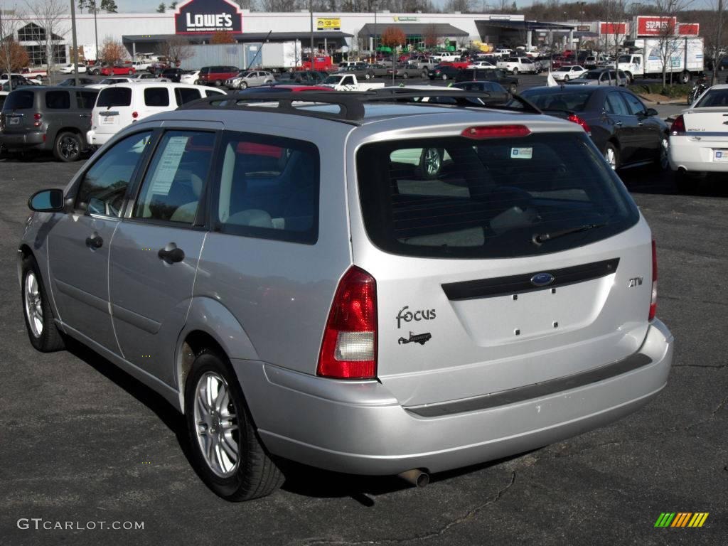 2003 Focus ZTW Wagon - CD Silver Metallic / Medium Graphite photo #5