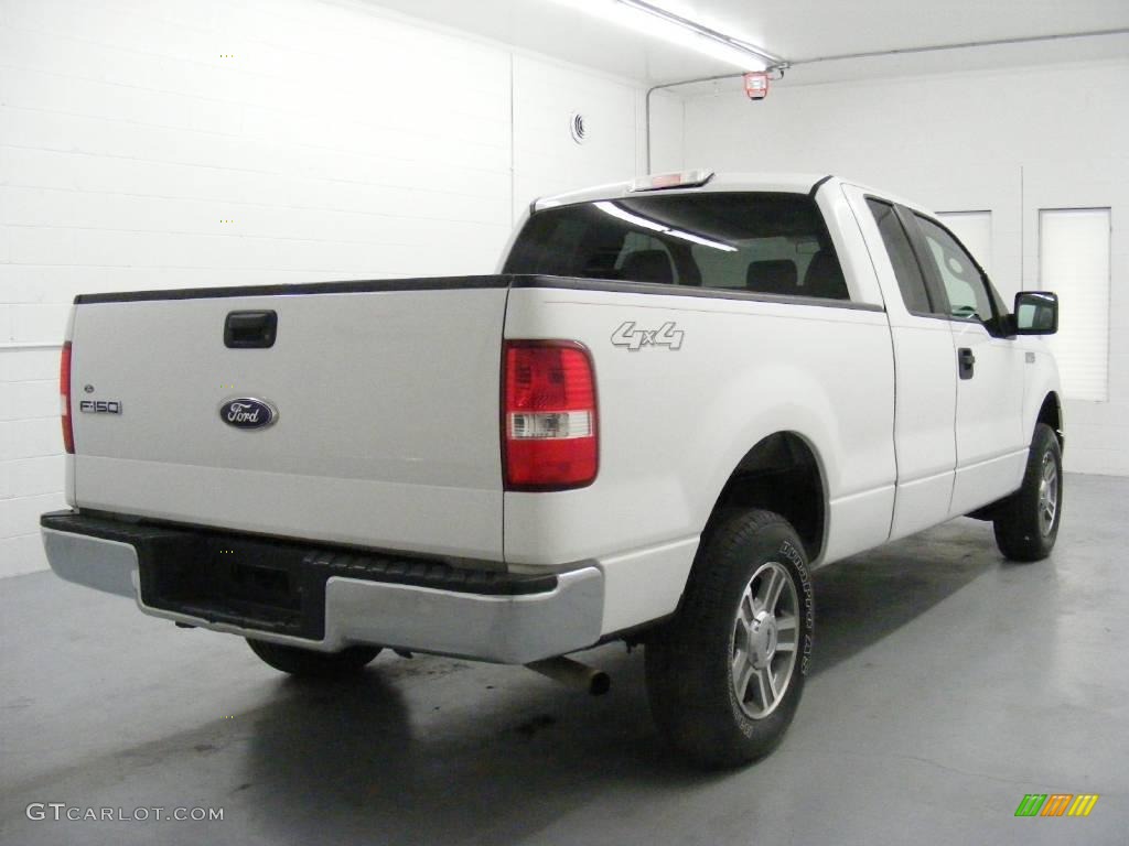 2006 F150 XLT SuperCab 4x4 - Oxford White / Medium/Dark Flint photo #4