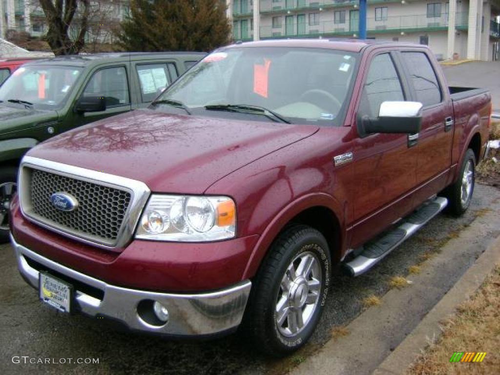 2006 F150 Lariat SuperCrew - Dark Toreador Red Metallic / Medium/Dark Flint photo #3