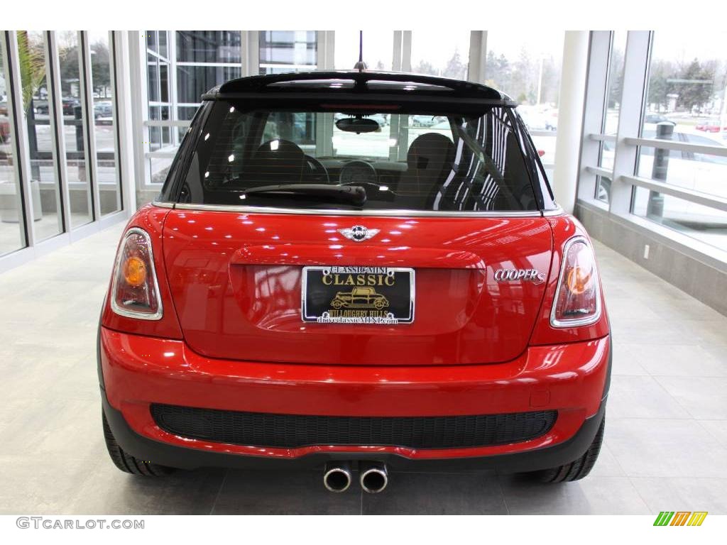 2007 Cooper S Hardtop - Chili Red / Rooster Red/Carbon Black photo #5