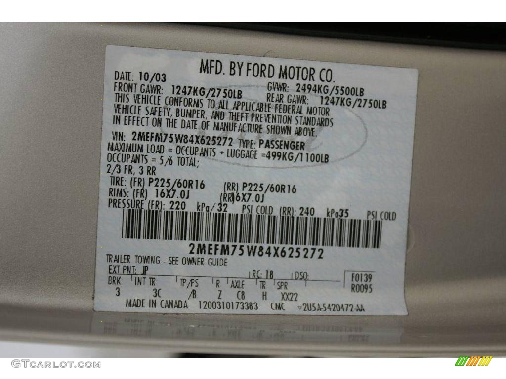 2004 Grand Marquis LS - Silver Birch Metallic / Light Flint photo #25