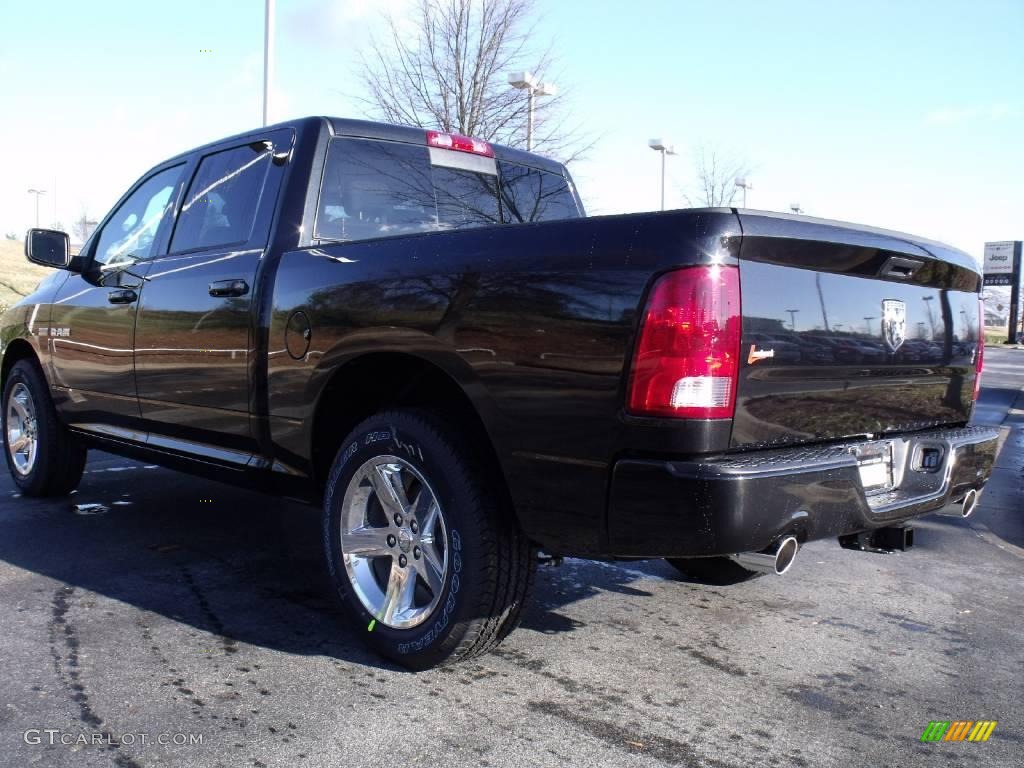 2010 Ram 1500 ST Crew Cab - Brilliant Black Crystal Pearl / Dark Slate/Medium Graystone photo #2