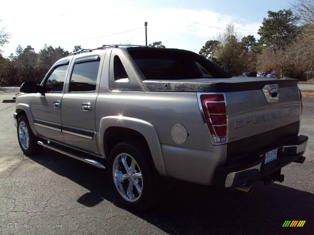 2005 Avalanche LS - Silver Birch Metallic / Gray/Dark Charcoal photo #3