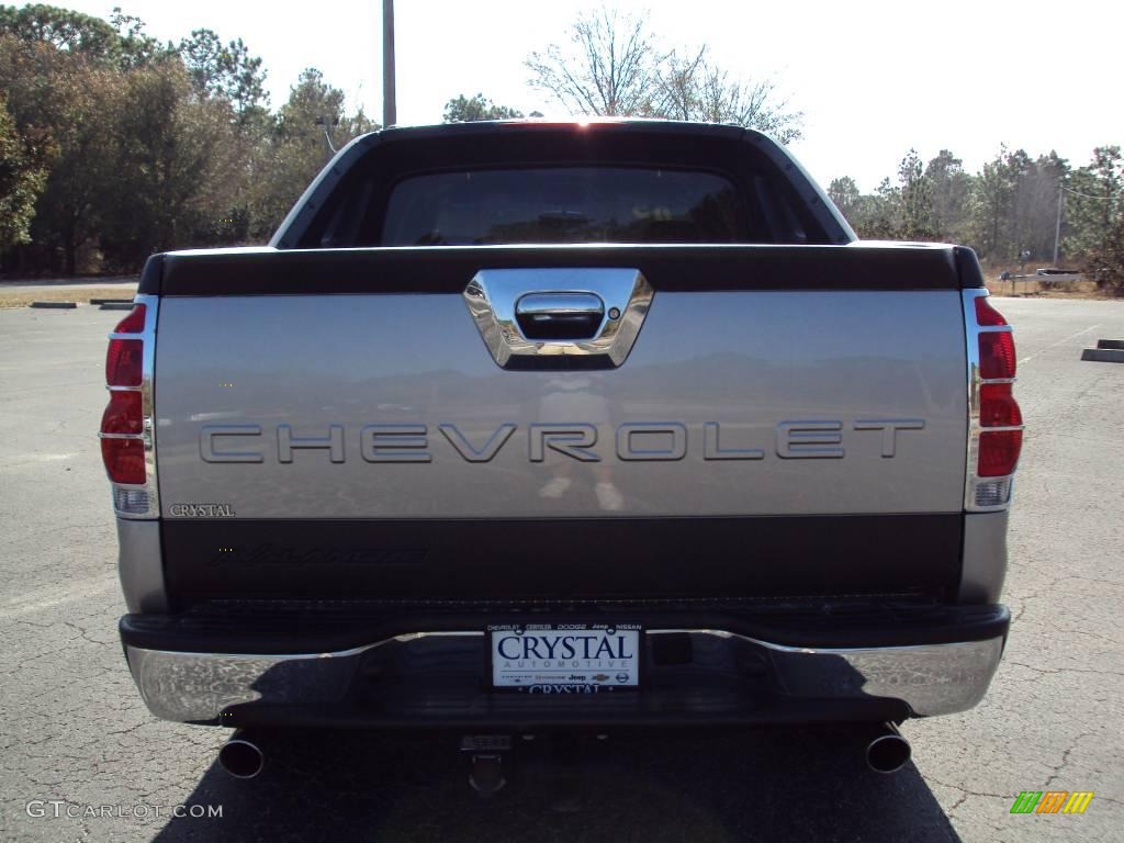 2005 Avalanche LS - Silver Birch Metallic / Gray/Dark Charcoal photo #7