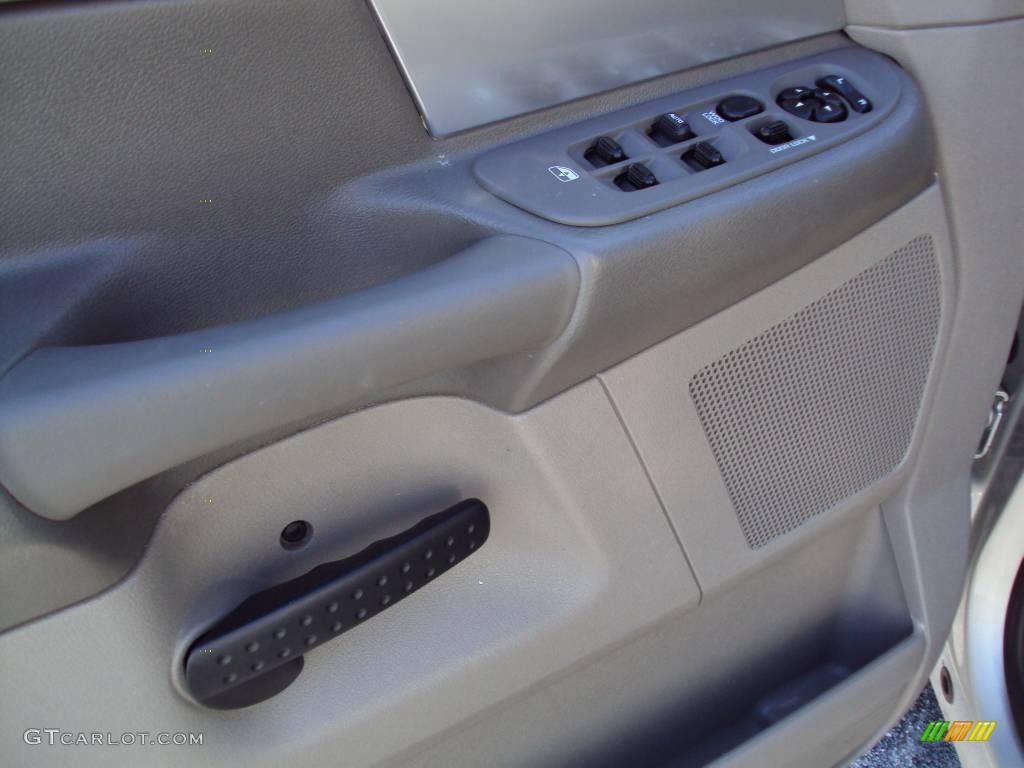 2008 Ram 1500 Big Horn Edition Quad Cab - Light Khaki Metallic / Khaki photo #16
