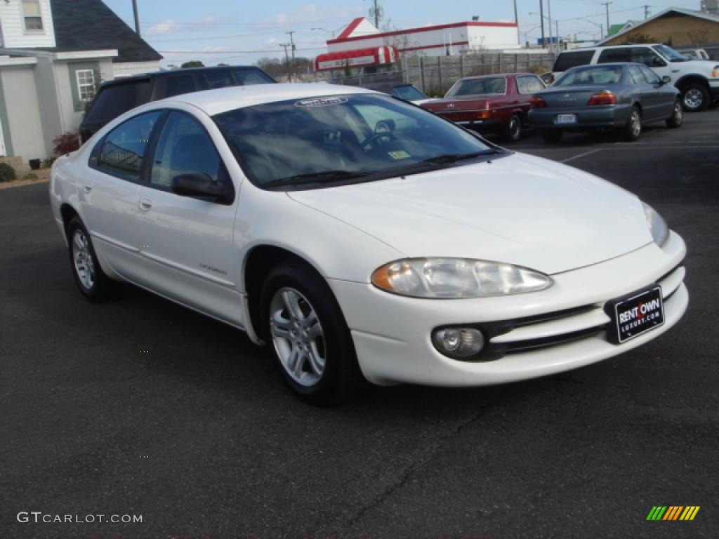 2001 Intrepid ES - Stone White / Dark Slate Gray photo #7