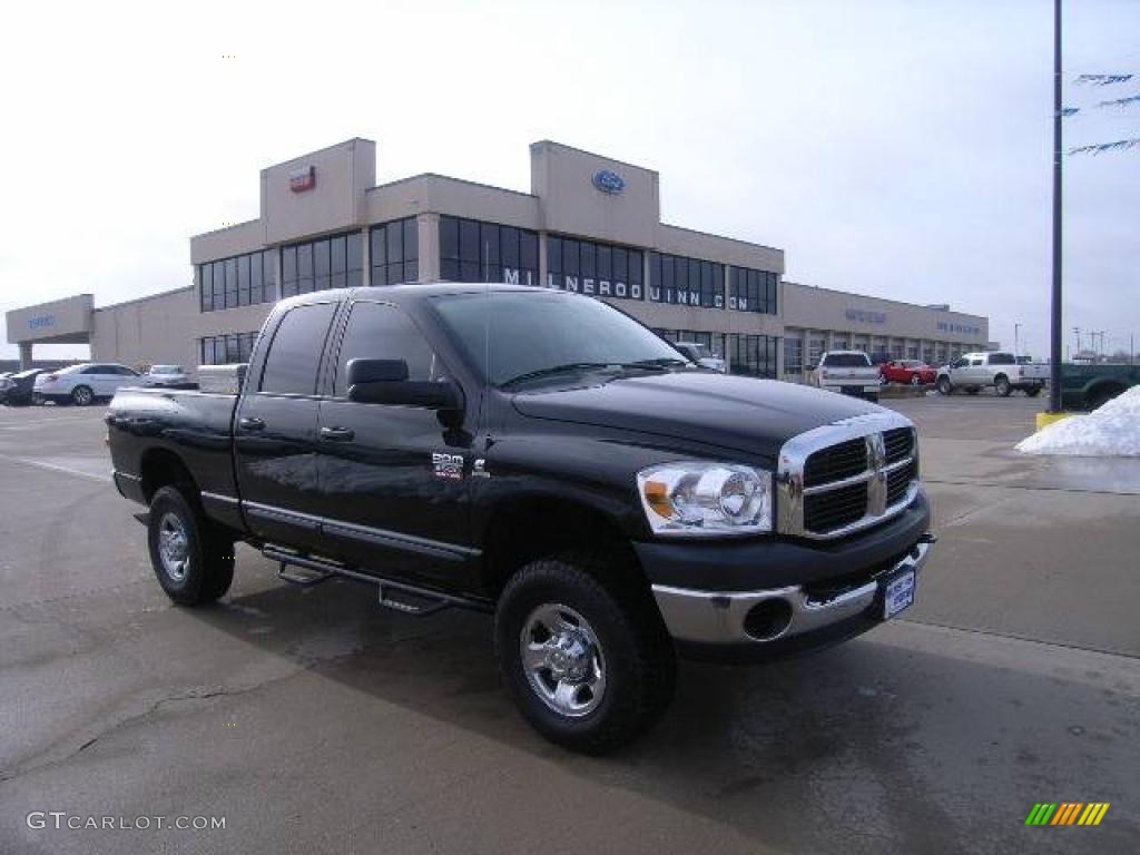 2008 Ram 2500 SXT Quad Cab 4x4 - Brilliant Black Crystal Pearl / Medium Slate Gray photo #1