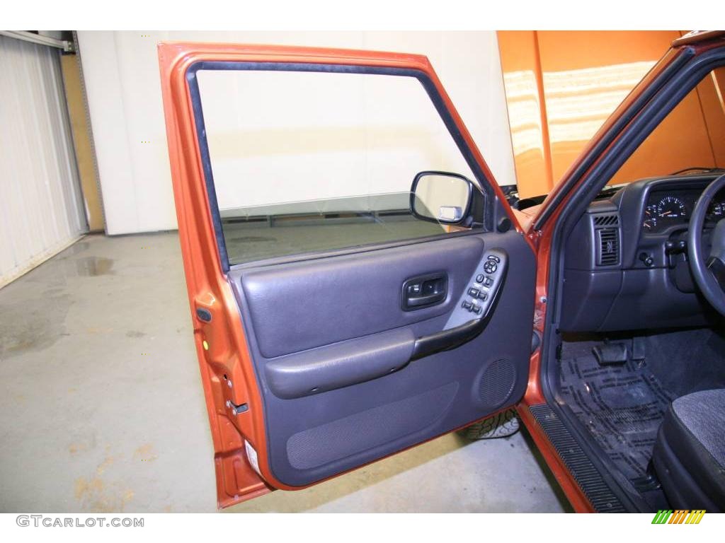 2001 Cherokee Sport - Amber Fire Pearl / Agate photo #26