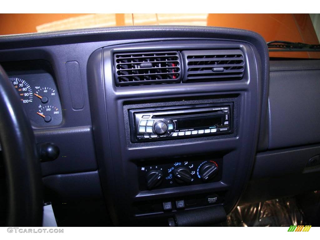 2001 Cherokee Sport - Amber Fire Pearl / Agate photo #39