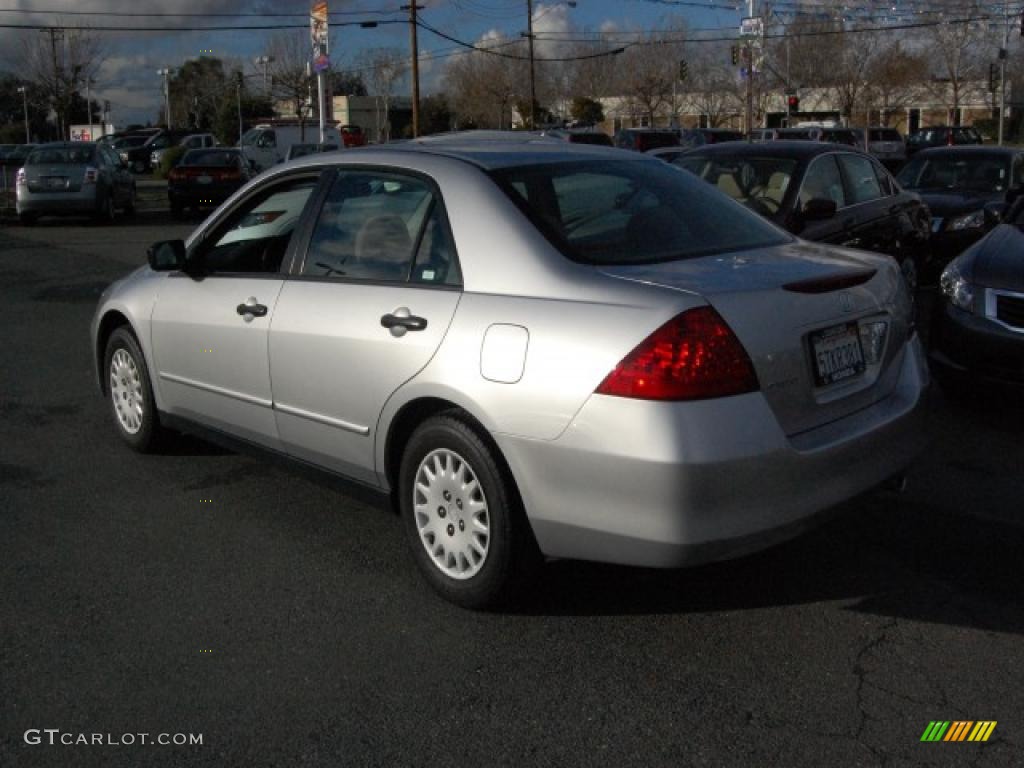 2006 Accord Value Package Sedan - Alabaster Silver Metallic / Gray photo #5