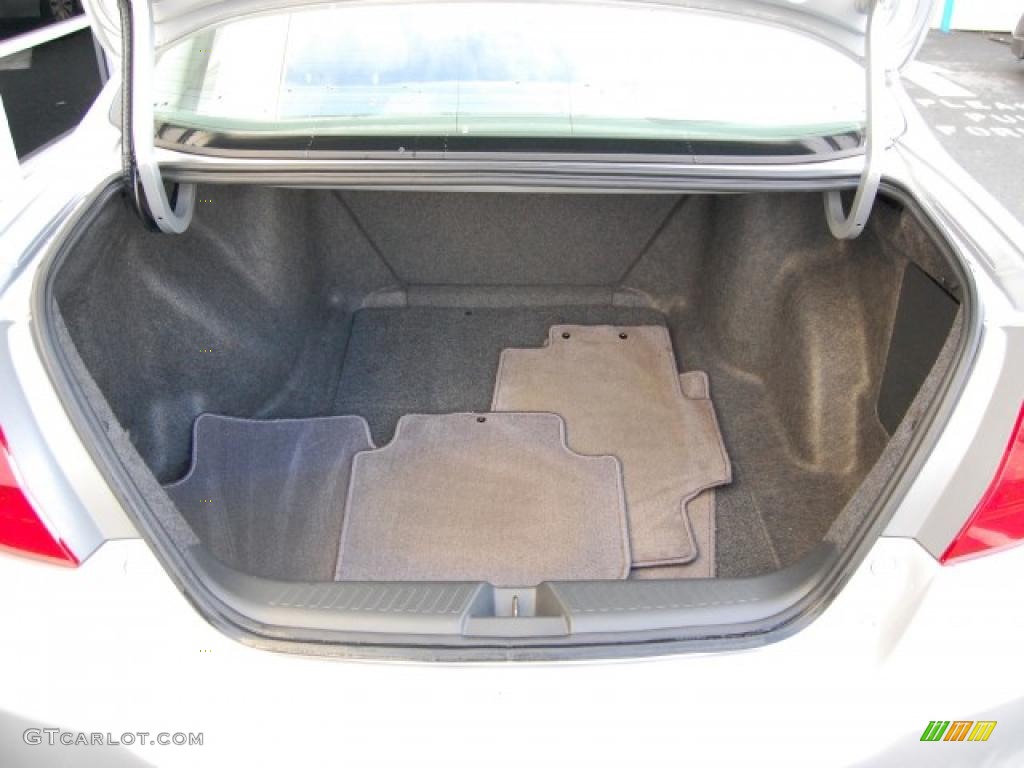 2006 Accord Value Package Sedan - Alabaster Silver Metallic / Gray photo #10