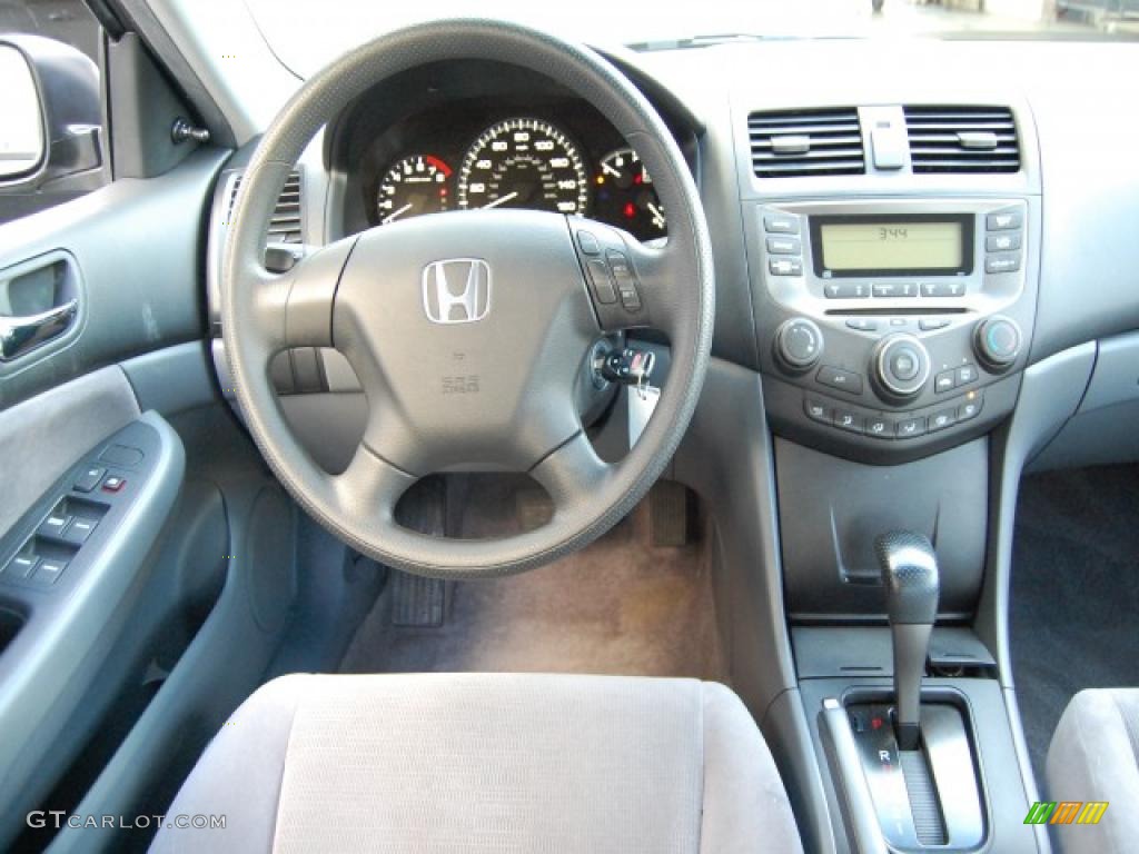 2006 Accord Value Package Sedan - Alabaster Silver Metallic / Gray photo #12