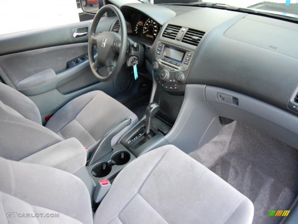 2006 Accord Value Package Sedan - Alabaster Silver Metallic / Gray photo #23