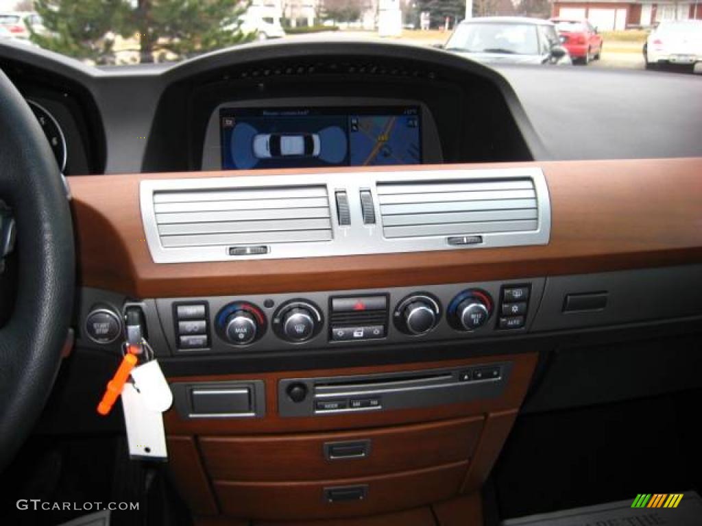 2007 7 Series 750i Sedan - Titanium Silver Metallic / Black photo #22