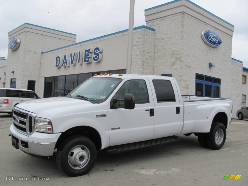 2007 F350 Super Duty XLT Crew Cab 4x4 Dually - Oxford White / Medium Flint photo #1