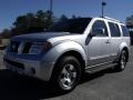 Silver Lightning Metallic - Pathfinder SE Photo No. 4