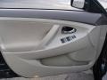 Black - Camry  Photo No. 10