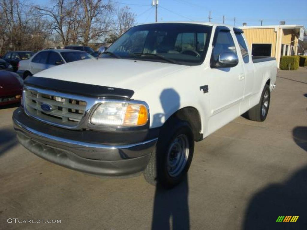 2002 F150 XLT SuperCab - Oxford White / Medium Graphite photo #6