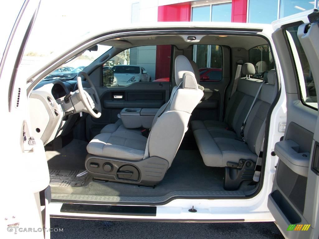 2004 F150 XLT SuperCab - Oxford White / Medium Graphite photo #9
