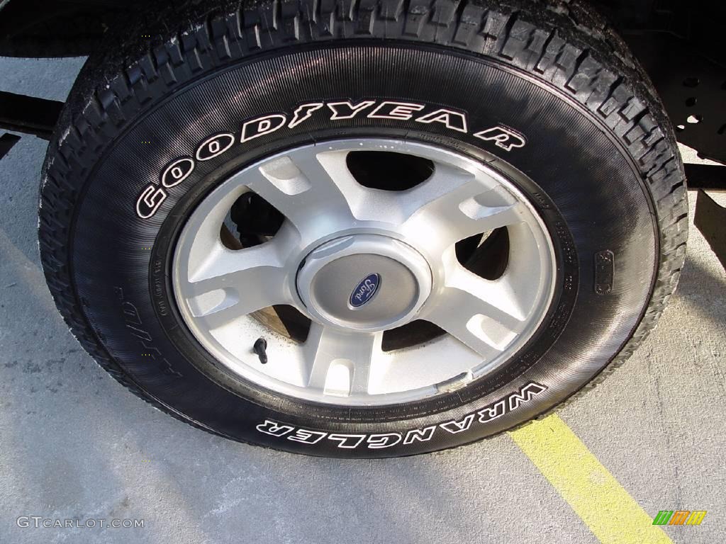 2002 Explorer Sport 4x4 - Black Clearcoat / Midnight Grey photo #17
