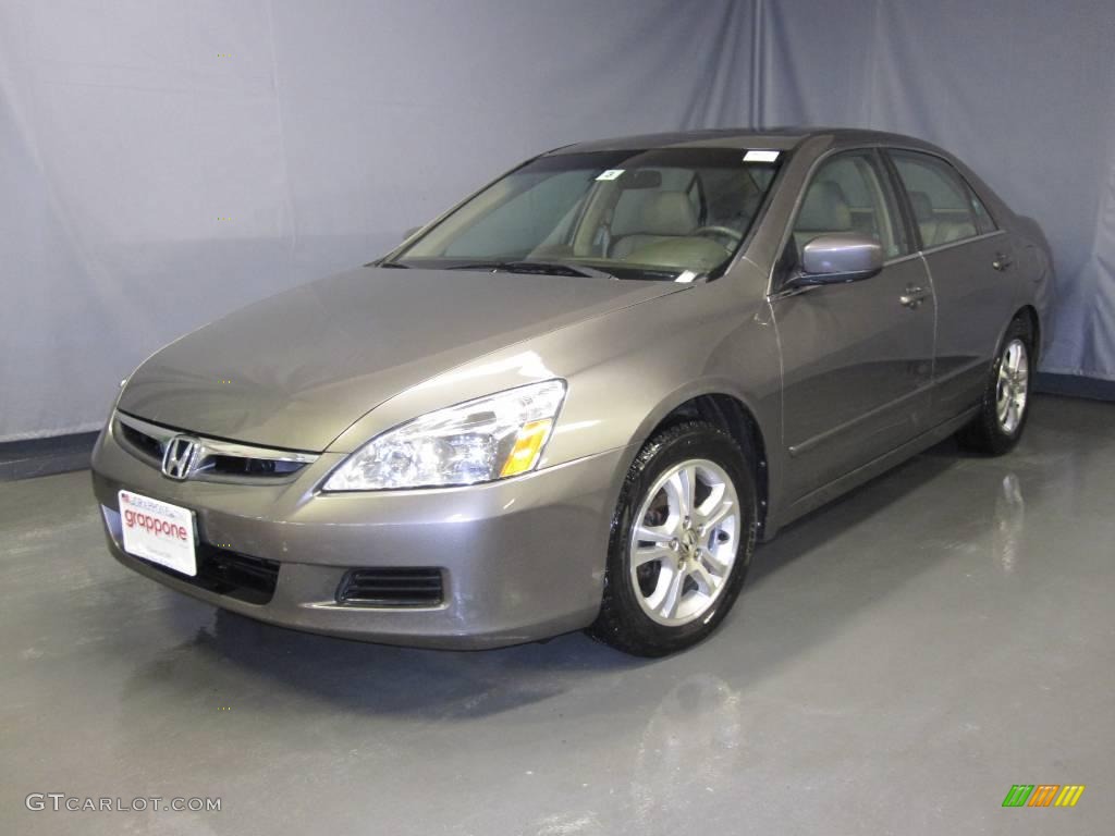 2007 Accord EX-L Sedan - Carbon Bronze Pearl / Ivory photo #1