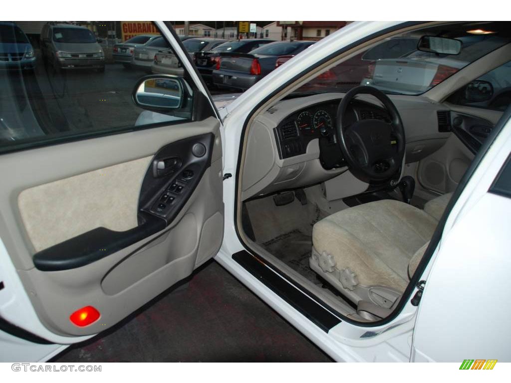 2002 Elantra GLS Sedan - Nordic White / Gray photo #12