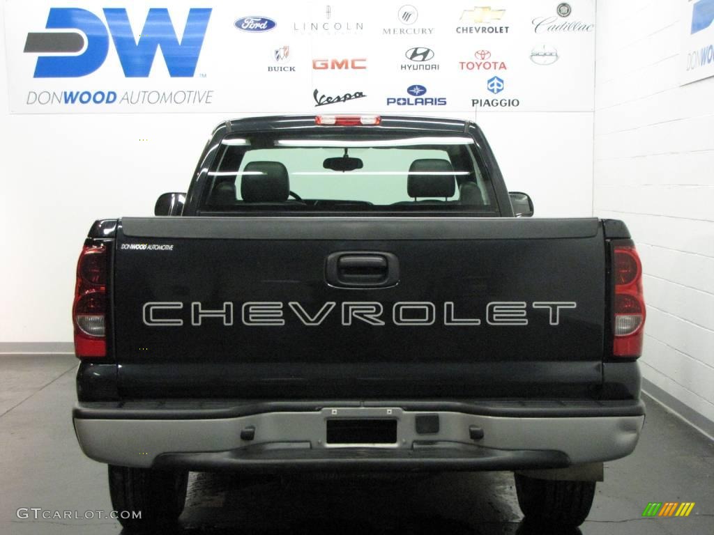 2005 Silverado 1500 Regular Cab - Black / Dark Charcoal photo #8