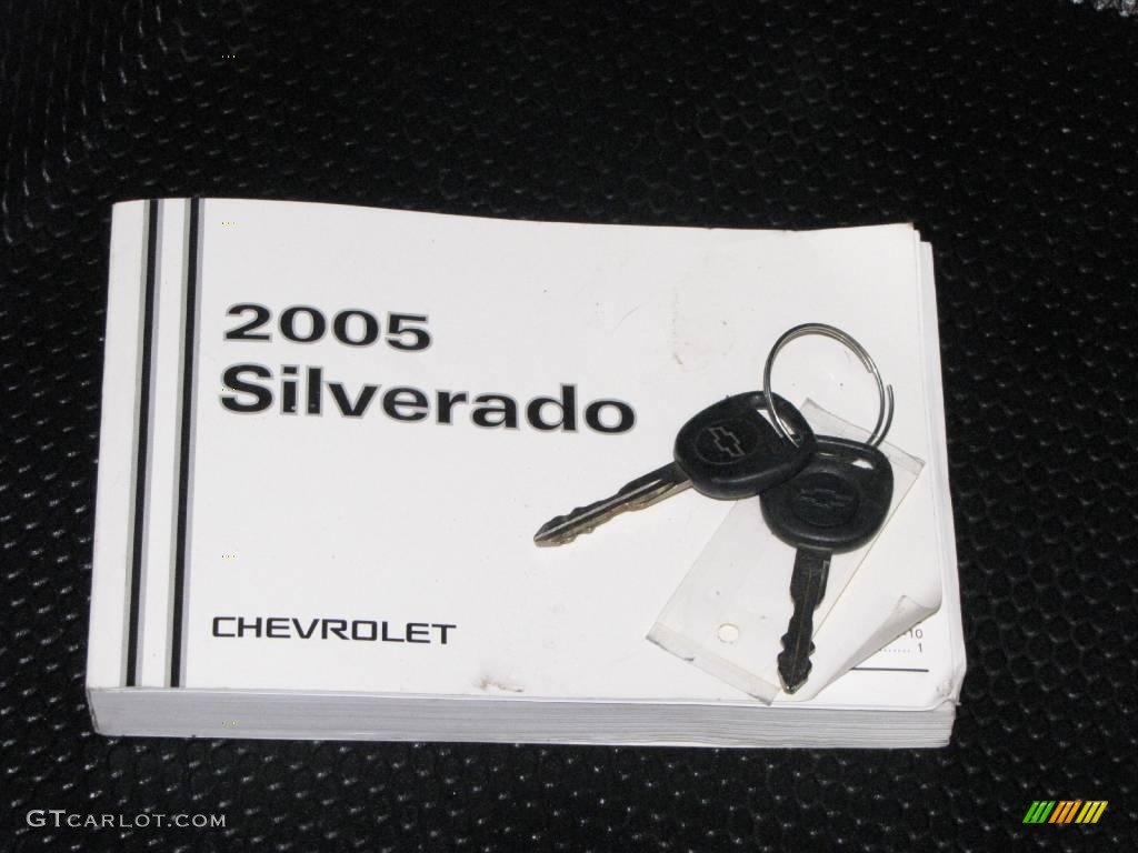 2005 Silverado 1500 Regular Cab - Black / Dark Charcoal photo #16