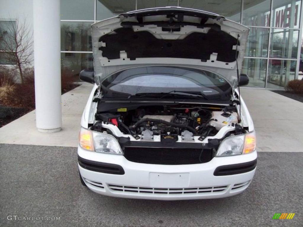 2001 Venture LS - Bright White / Medium Gray photo #16
