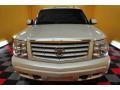 White Diamond - Escalade EXT AWD Photo No. 2