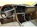 White Diamond - Escalade EXT AWD Photo No. 7