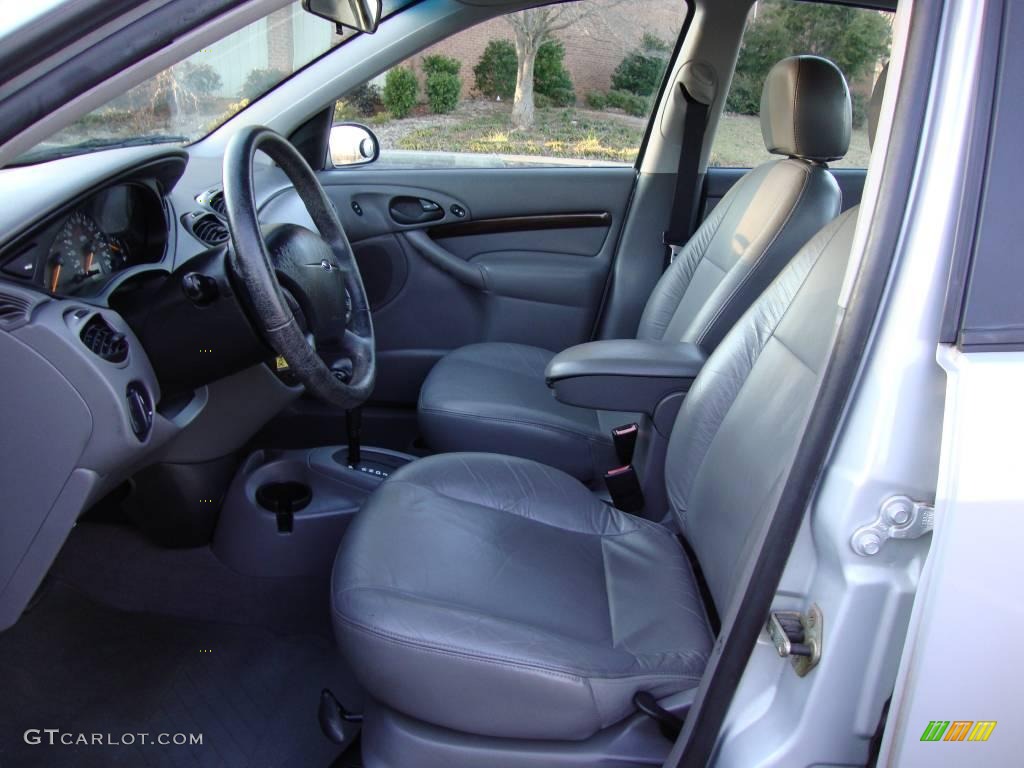2000 Focus ZTS Sedan - CD Silver Metallic / Medium Graphite photo #12