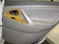 Super White - Camry XLE V6 Photo No. 17