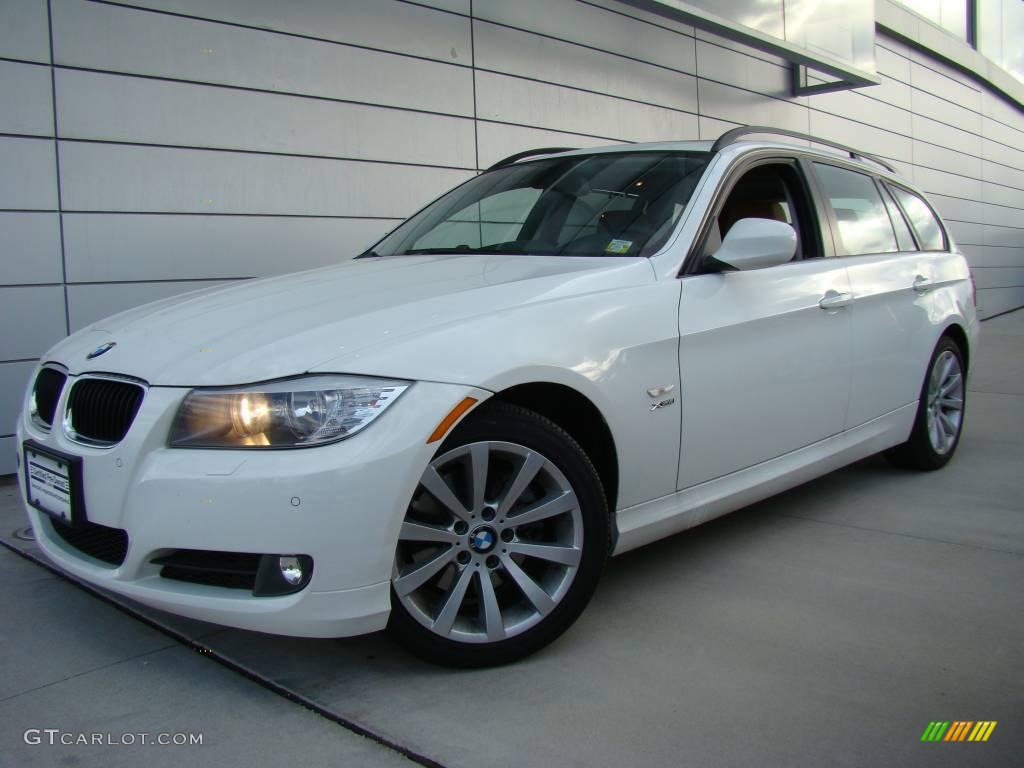 2009 3 Series 328xi Sport Wagon - Alpine White / Saddle Brown Dakota Leather photo #1