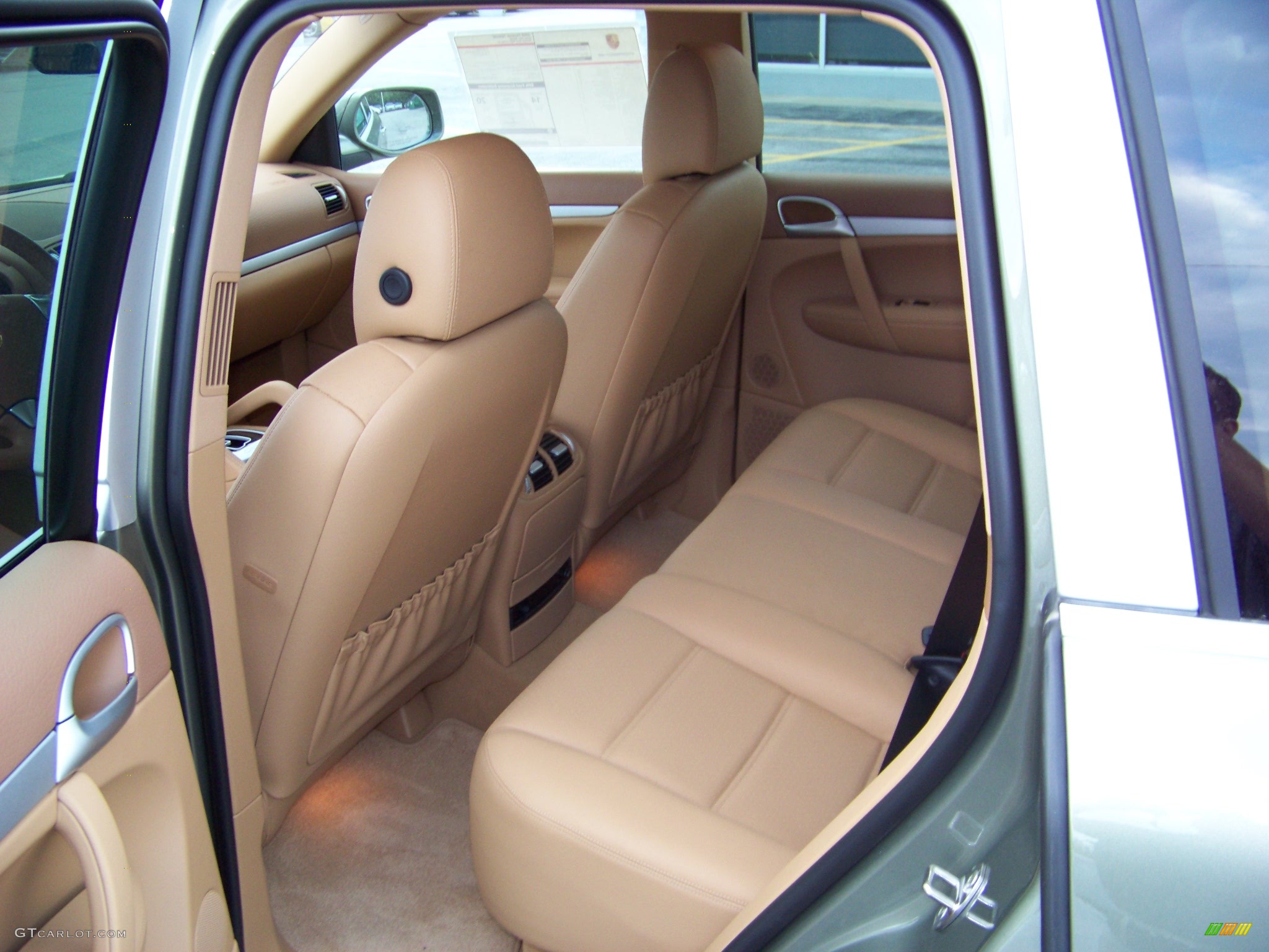2008 Cayenne Tiptronic - Olive Green Metallic / Havanna/Sand Beige photo #10