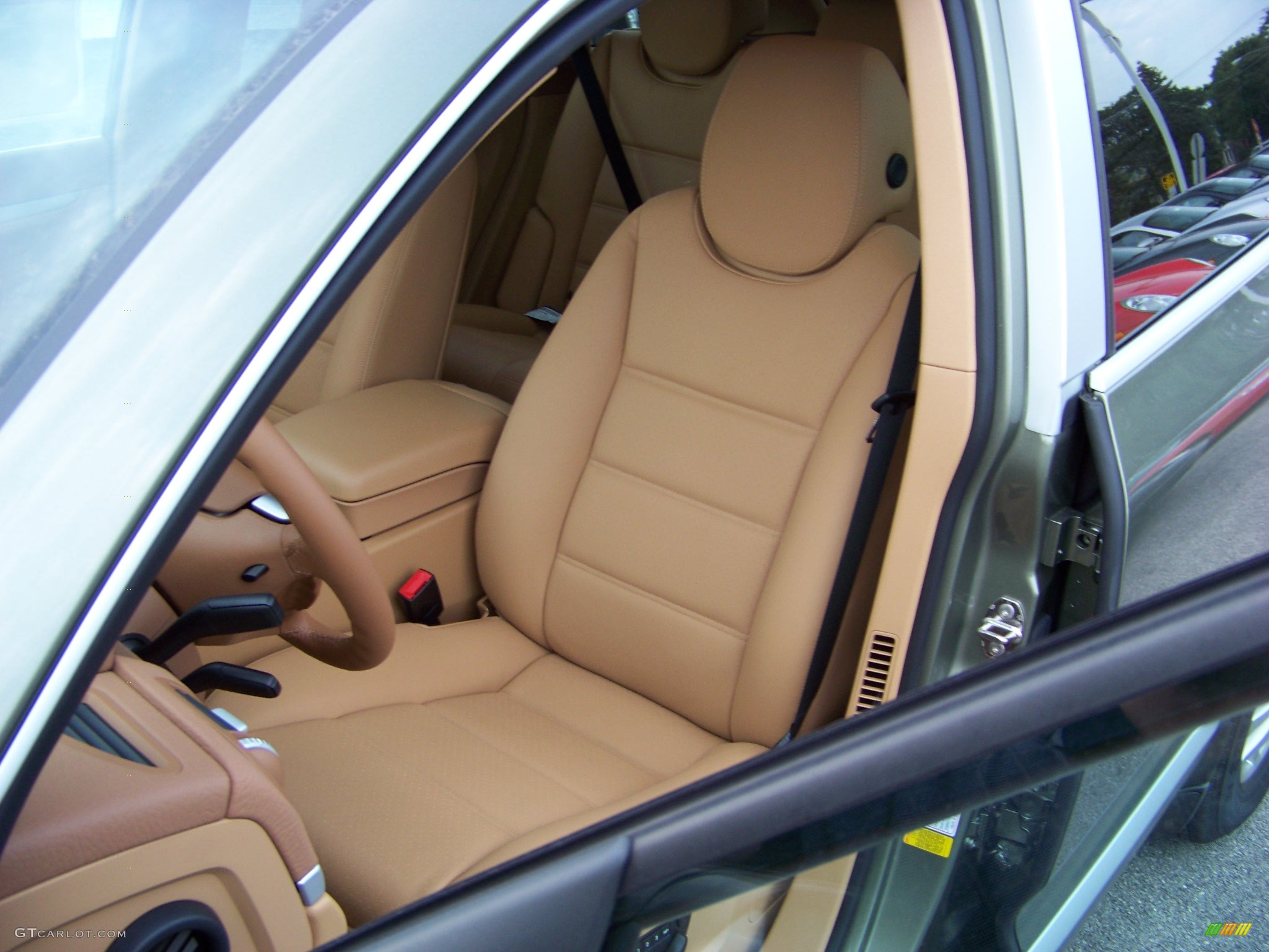 2008 Cayenne Tiptronic - Olive Green Metallic / Havanna/Sand Beige photo #11