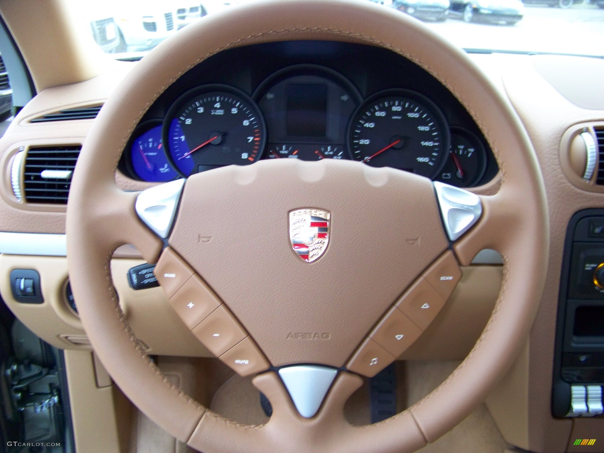 2008 Cayenne Tiptronic - Olive Green Metallic / Havanna/Sand Beige photo #12